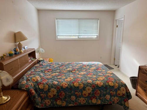150 Piper Drive, Red Deer, AB - Indoor Photo Showing Bedroom