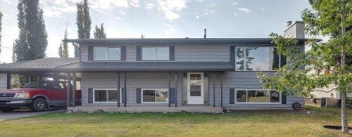 5607 48 Avenue, Lacombe, AB - Outdoor
