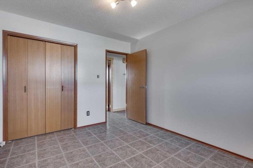 5607 48 Avenue, Lacombe, AB - Indoor Photo Showing Other Room