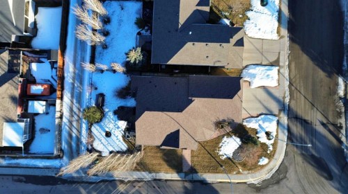 6371 Cedar Way, Innisfail, AB - Outdoor