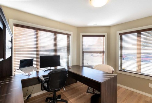 6371 Cedar Way, Innisfail, AB - Indoor Photo Showing Office