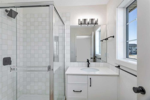 153 Athens Road, Blackfalds, AB - Indoor Photo Showing Bathroom