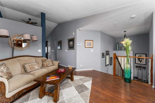 26 Lucky Place, Sylvan Lake, AB - Indoor Photo Showing Other Room