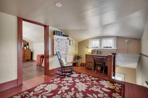 5331 51 Avenue, Lacombe, AB - Indoor