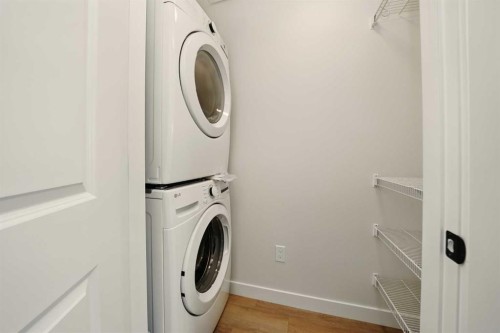 61 Pinnacle Close, Blackfalds, AB - Indoor Photo Showing Laundry Room
