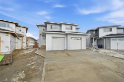 61 Pinnacle Close  Blackfalds, AB T4M 0M3