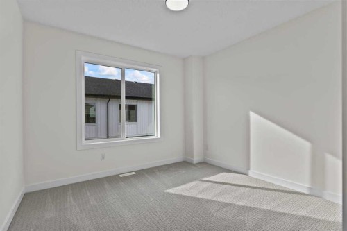 42 Corner Glen Manor Ne, Calgary, AB - Indoor Photo Showing Other Room