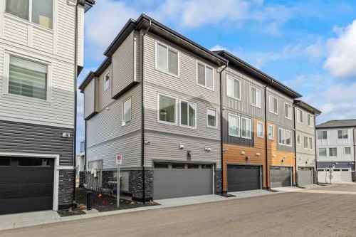 42 Corner Glen Manor Ne, Calgary, AB - Outdoor