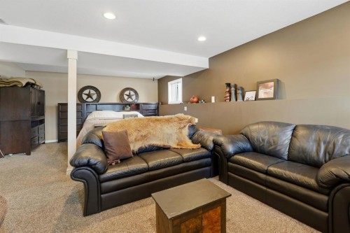 57 Garden Road, Lacombe, AB - Indoor Photo Showing Living Room