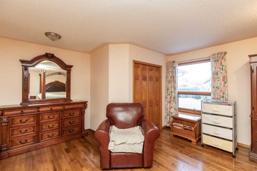 50 Coventry Lane, Lacombe, AB - Indoor