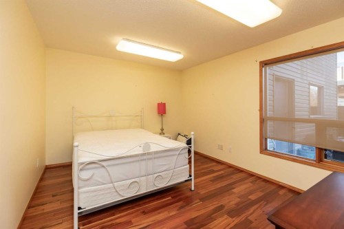 50 Coventry Lane, Lacombe, AB - Indoor