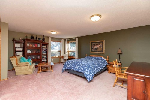 50 Coventry Lane, Lacombe, AB - Indoor Photo Showing Bedroom