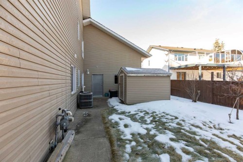 50 Coventry Lane, Lacombe, AB - Outdoor With Exterior