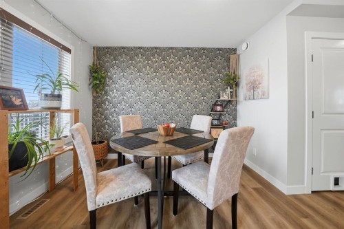 32 Station Drive, Sylvan Lake, AB - Indoor Photo Showing Dining Room