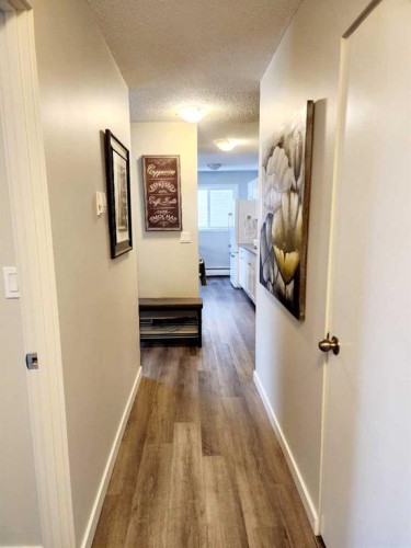306-4811 55 Street, Red Deer, AB - Indoor Photo Showing Other Room