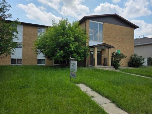 306-4811 55 Street, Red Deer, AB - Outdoor