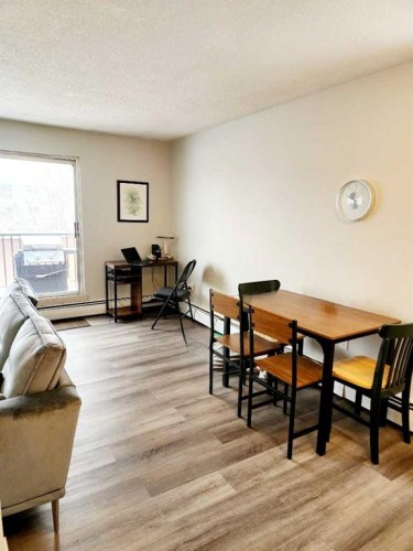306-4811 55 Street, Red Deer, AB - Indoor