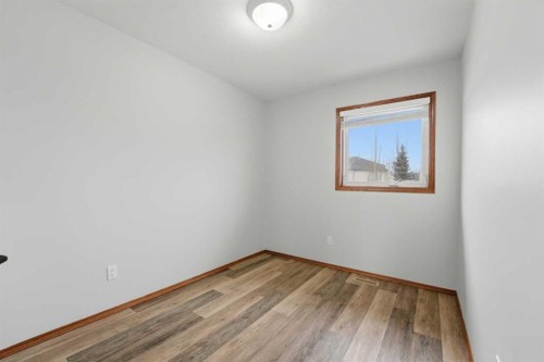 287 Cornett Drive, Red Deer, AB - Indoor Photo Showing Other Room