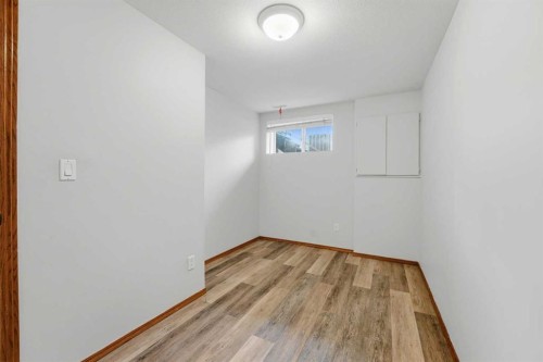 287 Cornett Drive, Red Deer, AB - Indoor Photo Showing Other Room