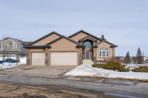 3804 69A Street Close  Camrose, AB T4V 5A8