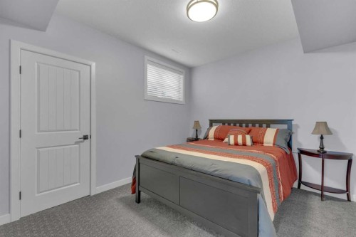 5 Leonard Close, Sylvan Lake, AB - Indoor Photo Showing Bedroom