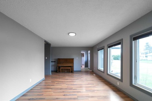 5620 50 Avenue, Killam, AB - Indoor Photo Showing Other Room