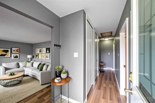 5620 50 Avenue, Killam, AB - Indoor Photo Showing Living Room