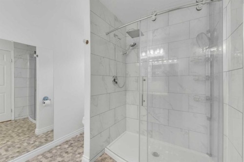 39228 Range Road 255, Rural Lacombe County, AB - Indoor Photo Showing Bathroom