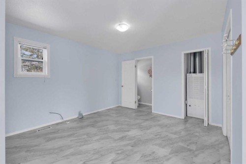 39228 Range Road 255, Rural Lacombe County, AB - Indoor Photo Showing Other Room