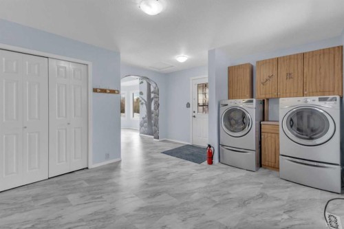 39228 Range Road 255, Rural Lacombe County, AB - Indoor Photo Showing Laundry Room