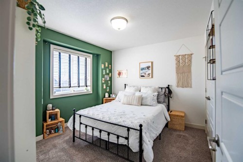60 Vincent Close, Red Deer, AB - Indoor Photo Showing Bedroom