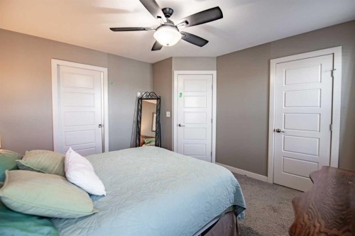 60 Vincent Close, Red Deer, AB - Indoor Photo Showing Bedroom