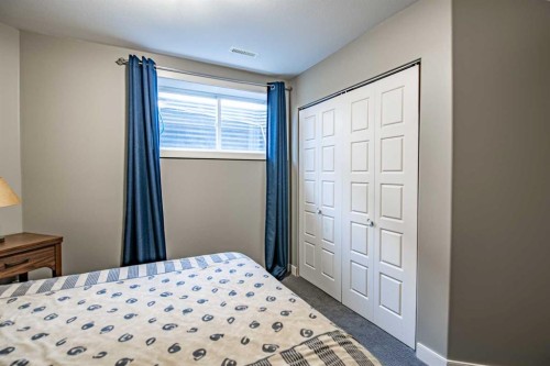 60 Vincent Close, Red Deer, AB - Indoor Photo Showing Bedroom