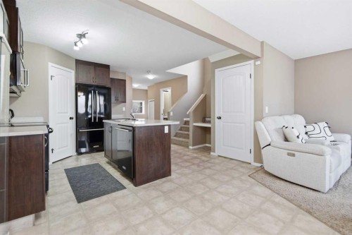 116 Jones Crescent, Red Deer, AB - Indoor Photo Showing Kitchen