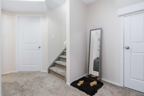 116 Jones Crescent, Red Deer, AB - Indoor Photo Showing Other Room
