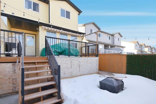 116 Jones Crescent, Red Deer, AB - Outdoor With Deck Patio Veranda