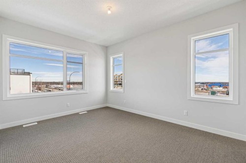 9 Treeline Avenue Sw, Calgary, AB - Indoor Photo Showing Other Room
