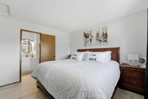 101 Erickson Drive, Red Deer, AB - Indoor Photo Showing Bedroom
