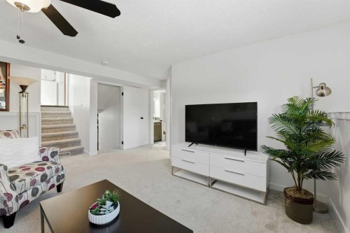 101 Erickson Drive, Red Deer, AB - Indoor Photo Showing Living Room