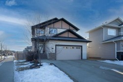 4413 Ryders Ridge Boulevard  Sylvan Lake, AB T4S 0J9