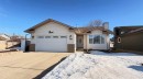 182 Donnelly Crescent, Red Deer, AB  - Outdoor With Facade 