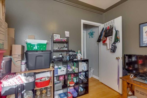 39 Poplar Crescent, Springbrook, AB - Indoor Photo Showing Other Room