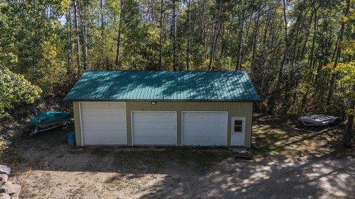 120 Birchcliff Road, Birchcliff, AB - Outdoor