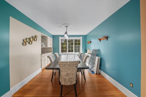 120 Birchcliff Road, Birchcliff, AB - Indoor Photo Showing Dining Room