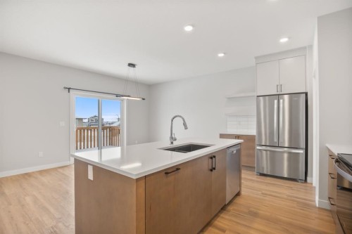 38 Thayer Close, Red Deer, AB - Indoor Photo Showing Kitchen With Upgraded Kitchen