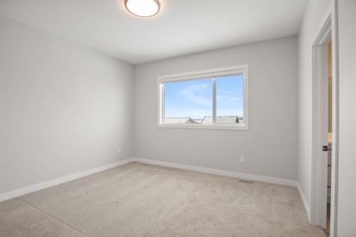 38 Thayer Close, Red Deer, AB - Indoor Photo Showing Other Room