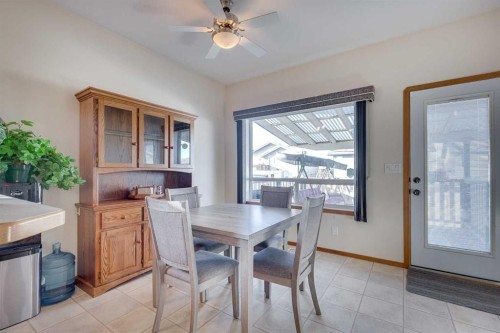 38 Kendrew Drive, Red Deer, AB - Indoor Photo Showing Dining Room