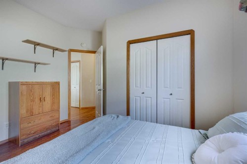 38 Kendrew Drive, Red Deer, AB - Indoor Photo Showing Bedroom