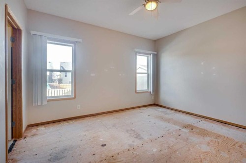 38 Kendrew Drive, Red Deer, AB - Indoor Photo Showing Other Room
