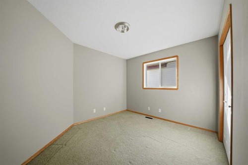 96 Addington Drive, Red Deer, AB - Indoor Photo Showing Other Room
